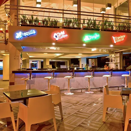 Apart-hotel Garden 4*